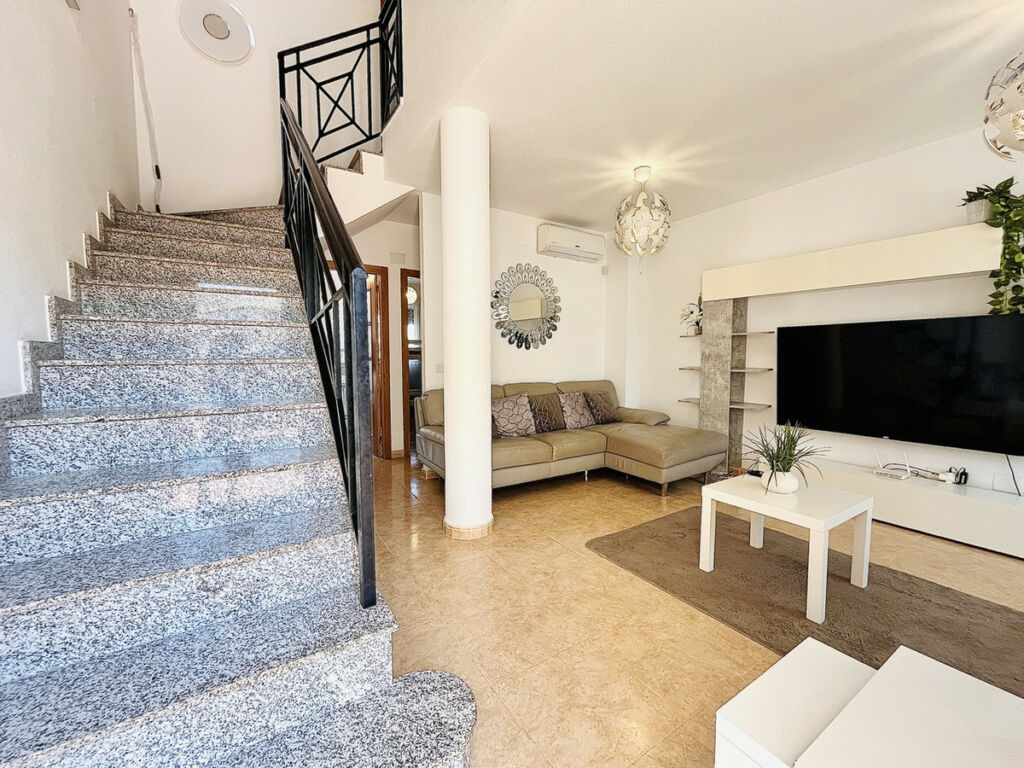 Townhouse Cabo Roig Alicante - image 7