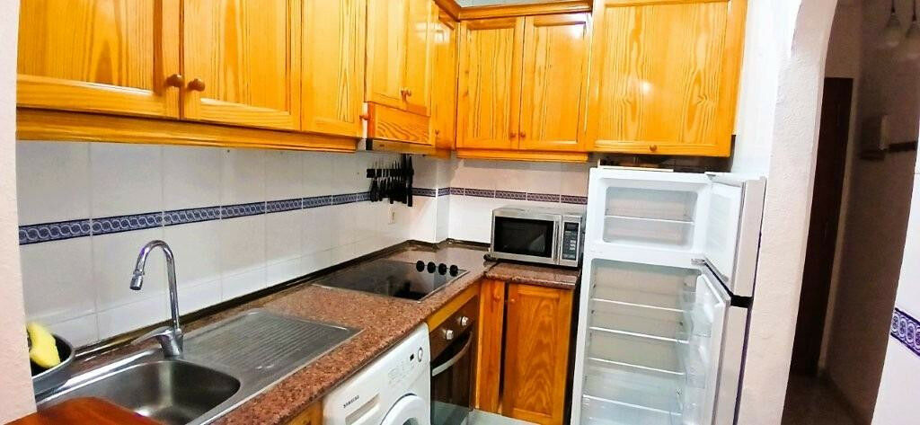 Ground Floor Apartment Playa de los Locos Alicante - image 7