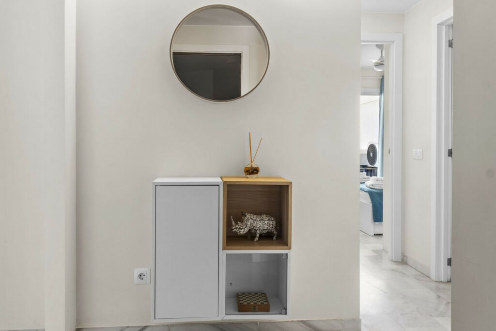 Middle Floor Apartment Estepona Málaga - image 10