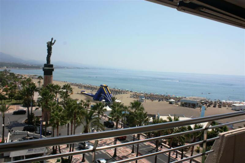 Middle Floor Apartment Puerto Banús Málaga - image 7