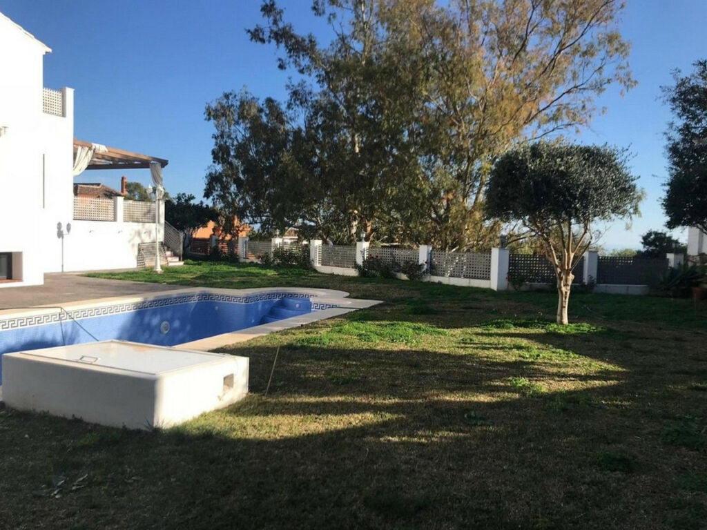 Semi-Detached House Benalmadena Málaga - image 7