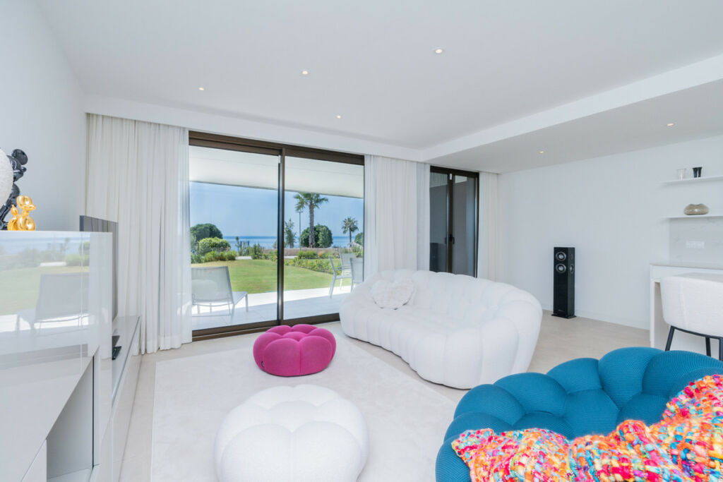 Ground Floor Apartment Casares Málaga - image 7
