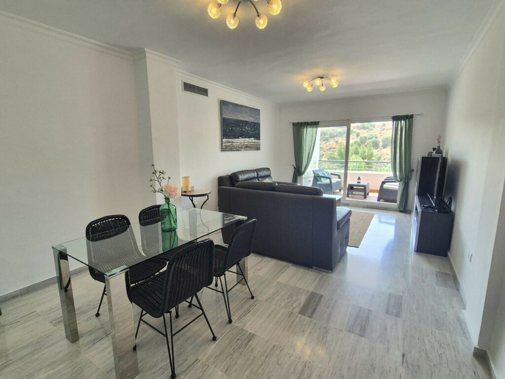 Ground Floor Apartment Alhaurin Golf Málaga - image 7