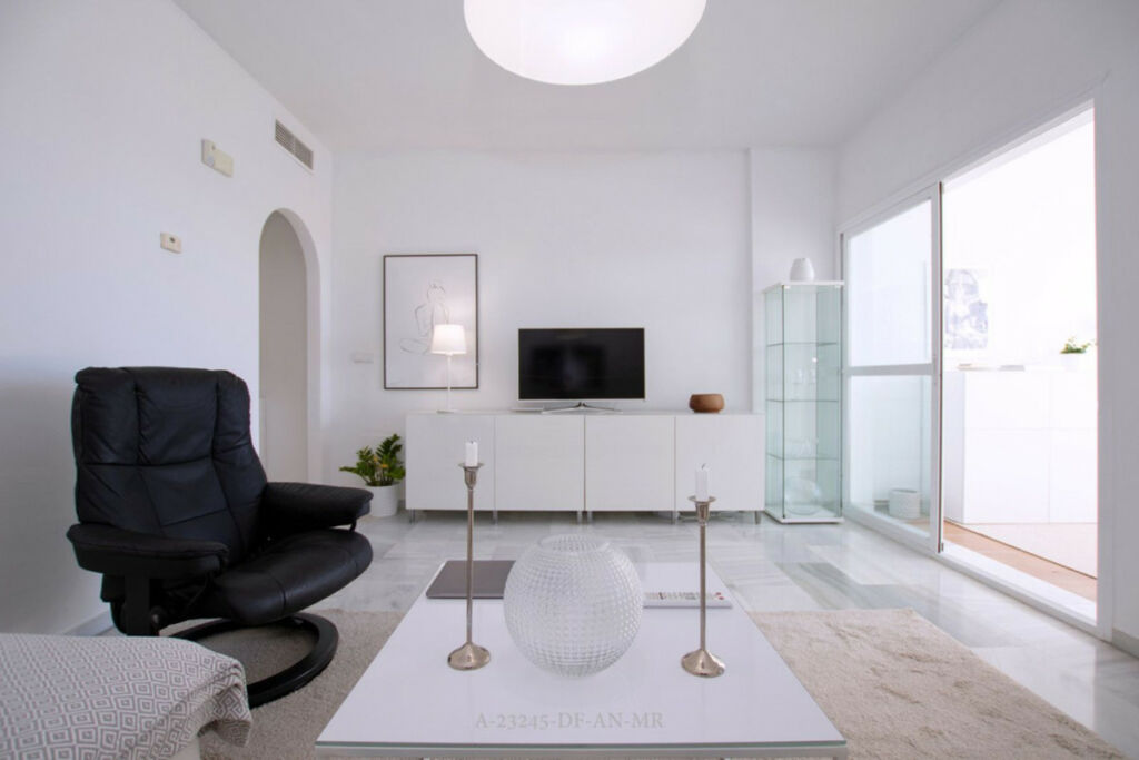 Middle Floor Apartment Miraflores Málaga - image 7