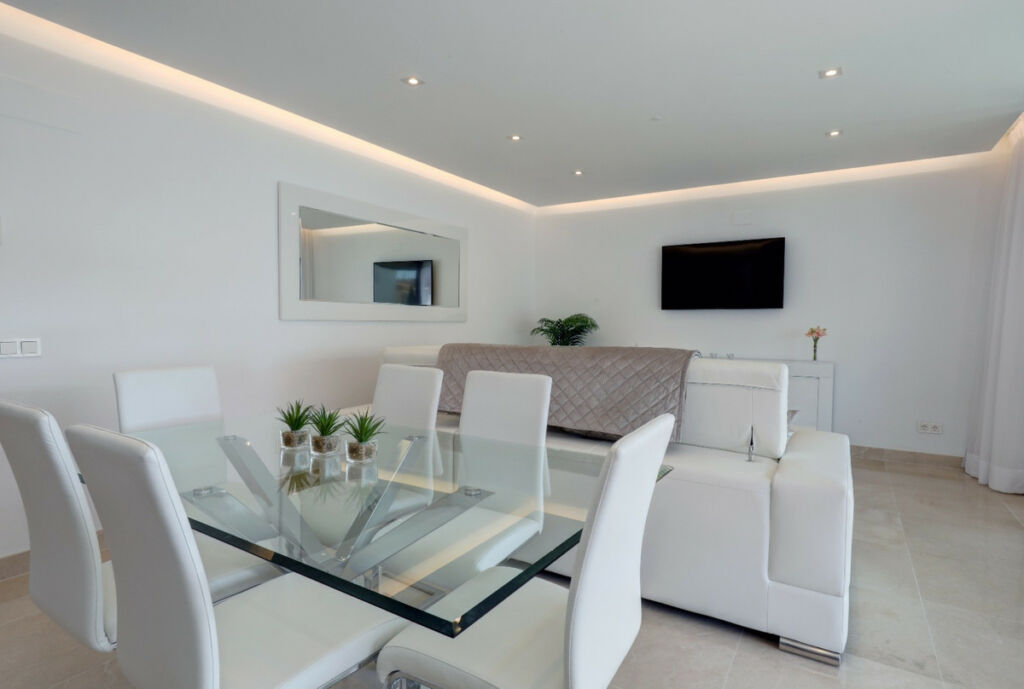 Penthouse Nueva Andalucía Málaga - image 7