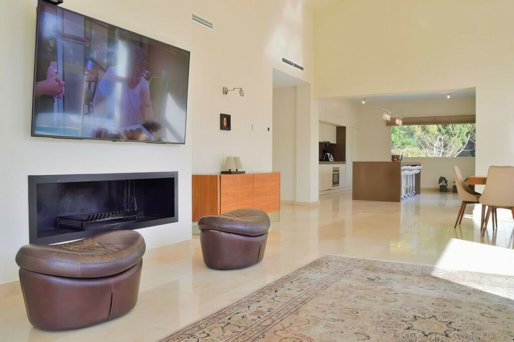 Detached Villa Guadalmina Baja Málaga - image 7