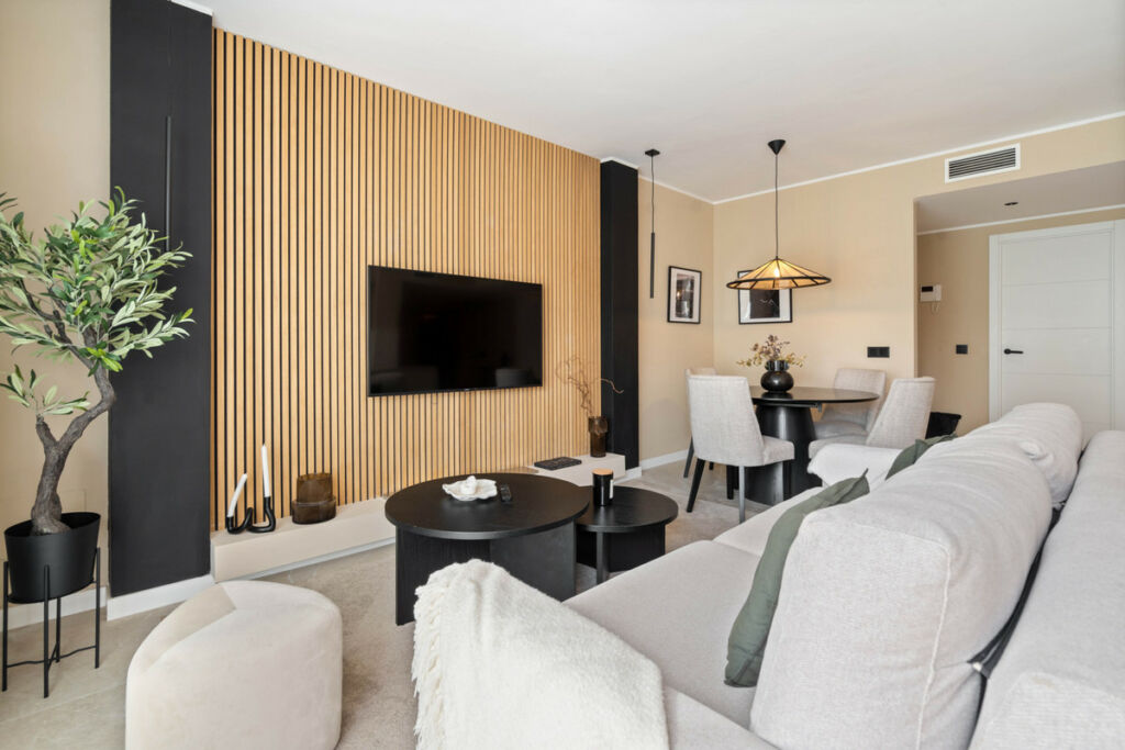 Middle Floor Apartment Nueva Andalucía Málaga - image 7