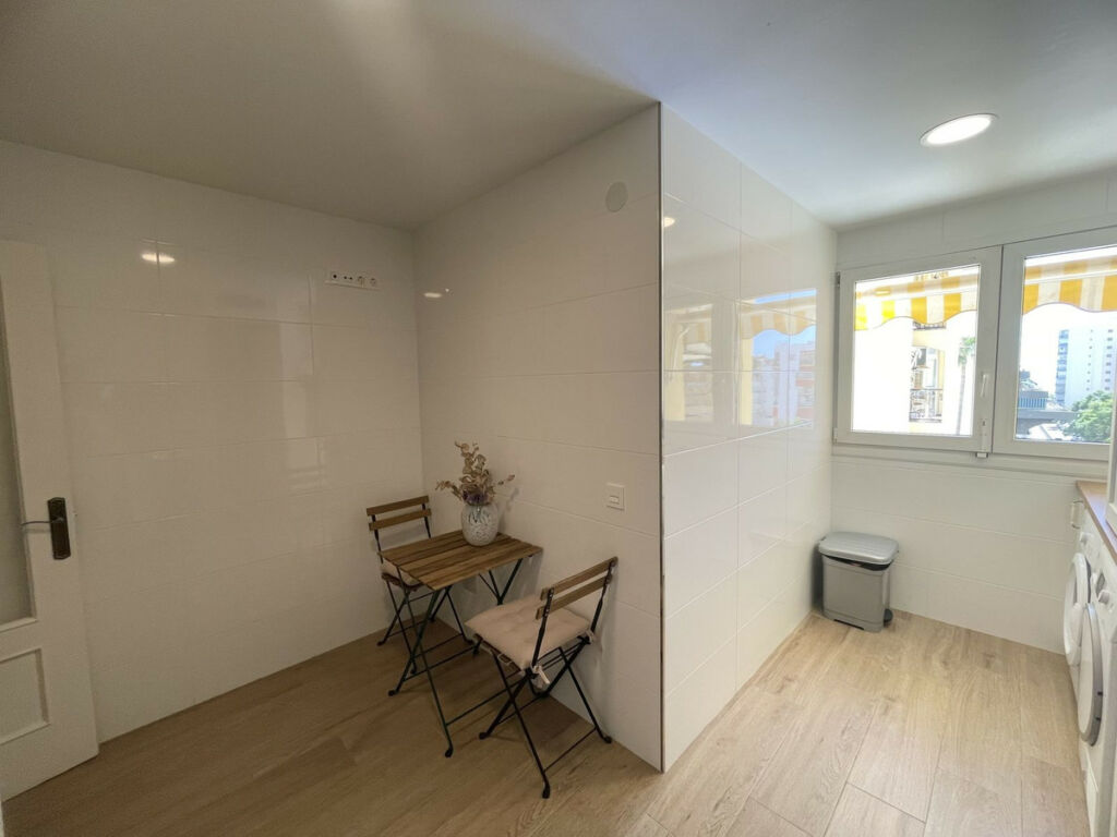 Middle Floor Apartment Los Boliches Málaga - image 27