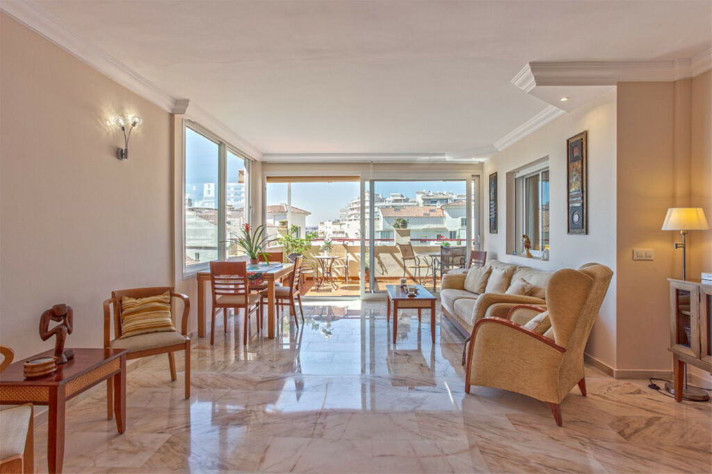 Middle Floor Apartment Benalmadena Costa Málaga - image 8