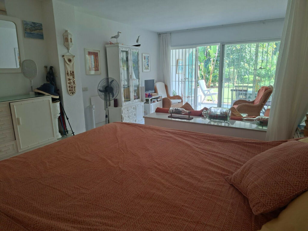 Ground Floor Studio Miraflores Málaga - image 7