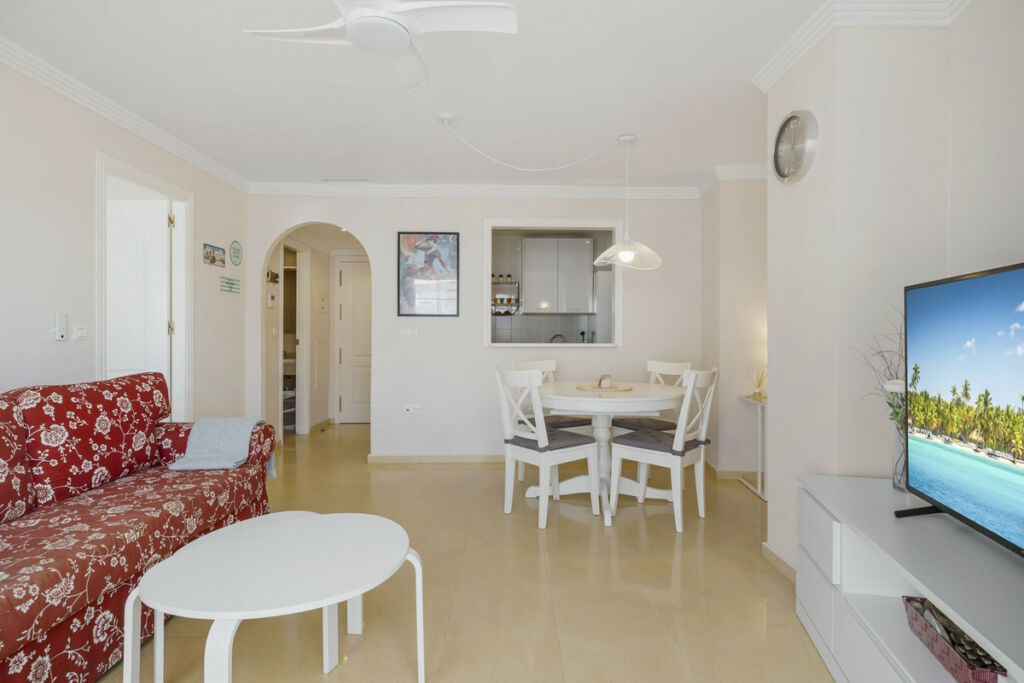 Middle Floor Apartment Marbella Málaga - image 7