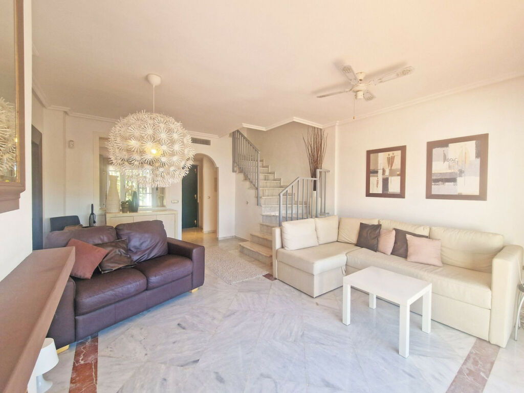 Semi-Detached House Cabopino Málaga - image 7