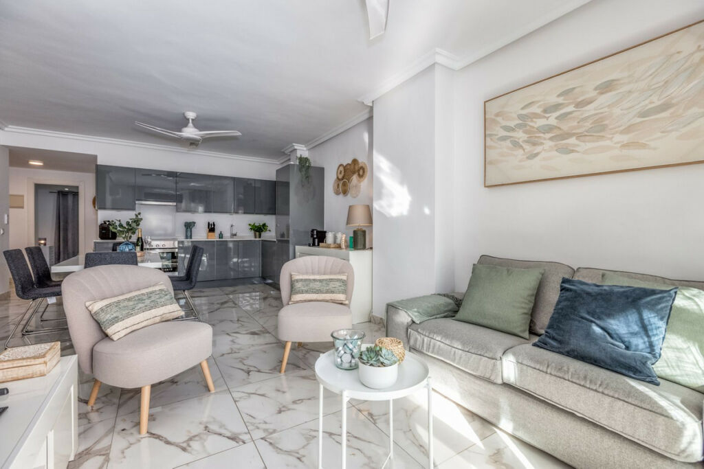 Middle Floor Apartment Nueva Andalucía Málaga - image 14