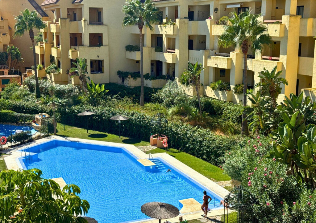 Penthouse La Duquesa Málaga - image 7