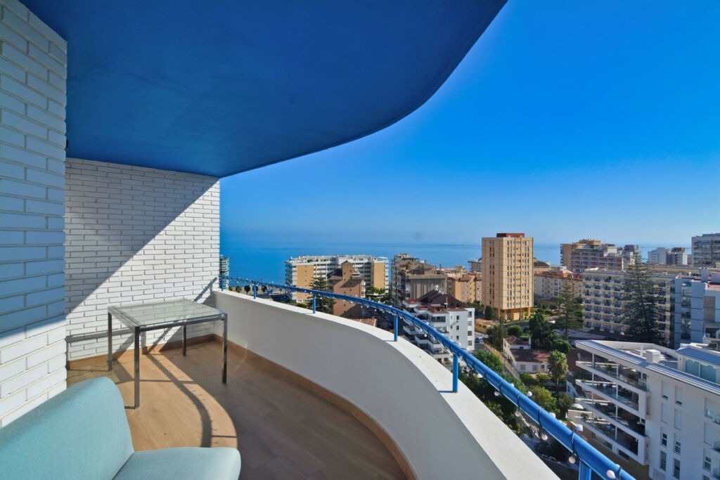 Middle Floor Apartment Torreblanca Málaga - image 7