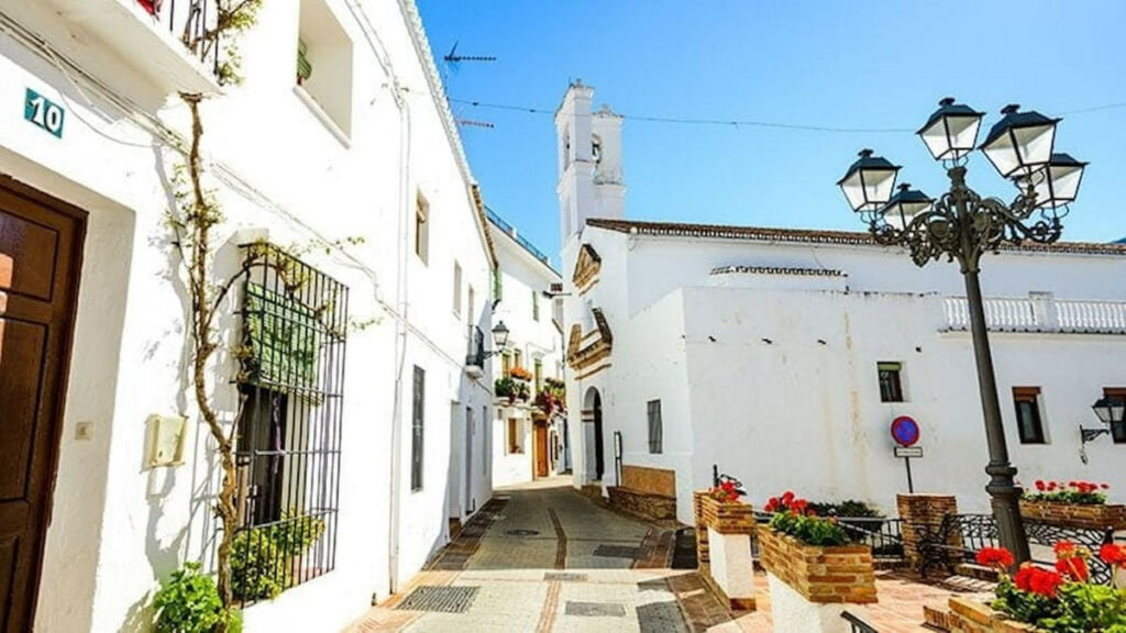 Ground Floor Apartment Istán Málaga - image 7