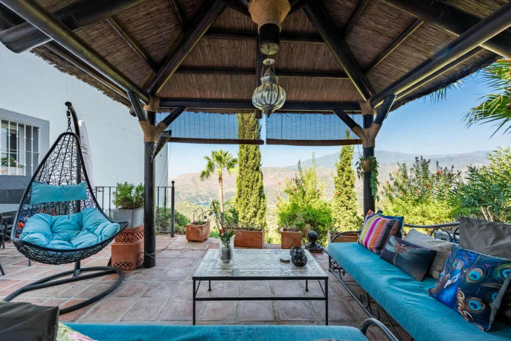 Detached Villa Istán Málaga - image 10