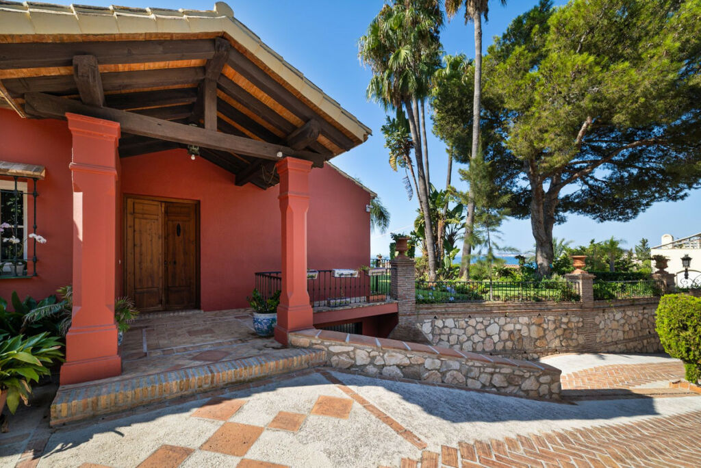 Detached Villa Benalmadena Málaga - image 7
