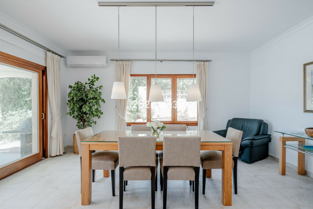 Detached Villa Moraira Alicante - image 4