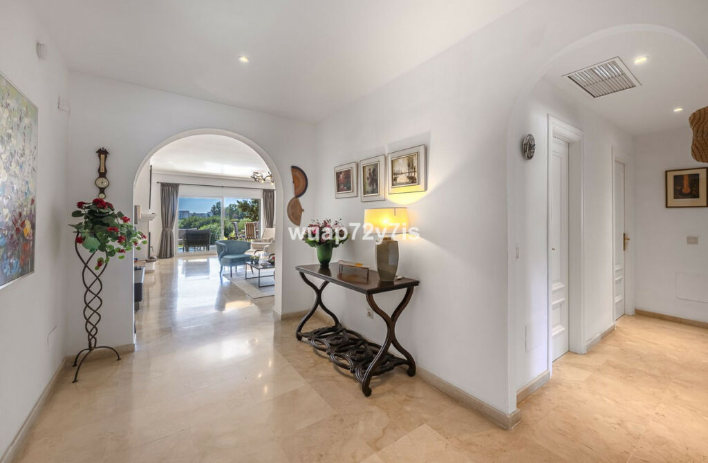 Ground Floor Apartment Estepona Málaga - image 7