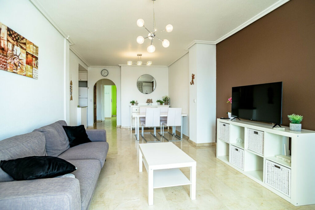 Middle Floor Apartment Villamartin Alicante - image 7