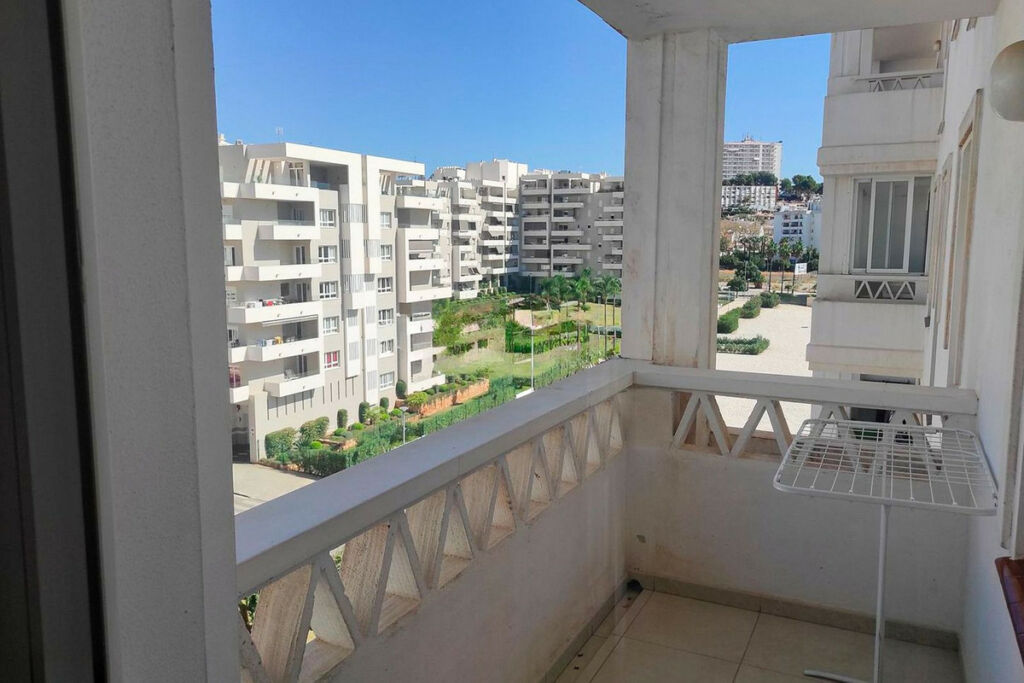 Middle Floor Apartment Nueva Andalucía Málaga