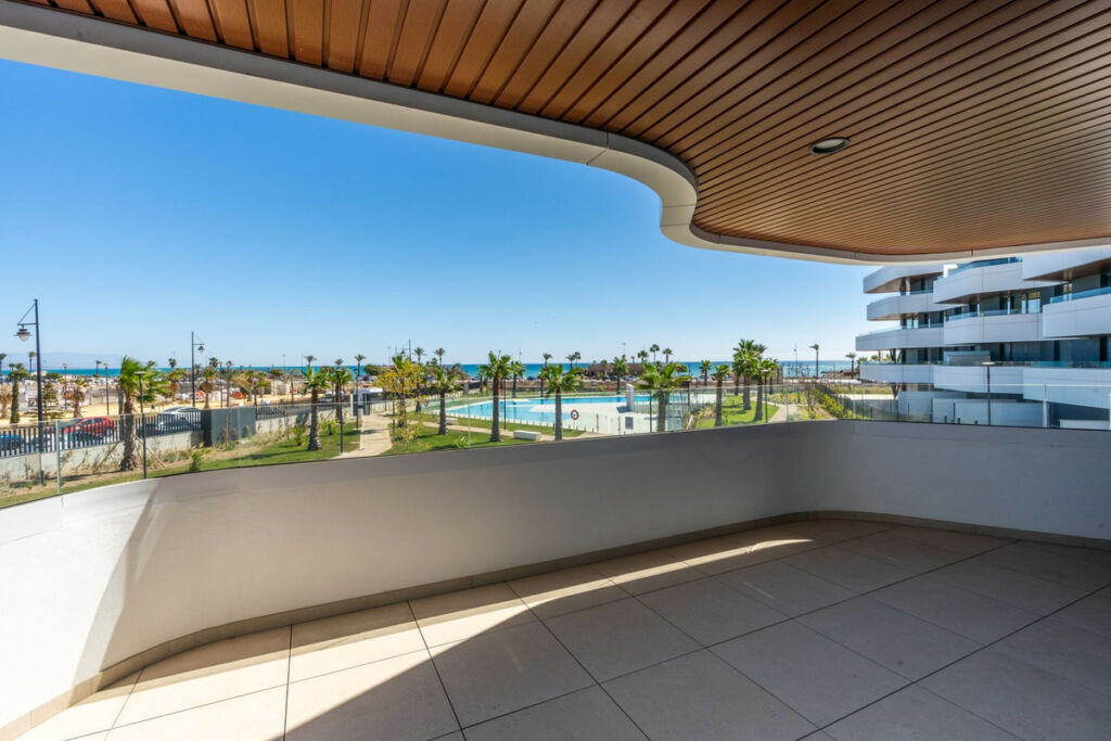 Middle Floor Apartment Torremolinos Málaga - image 7