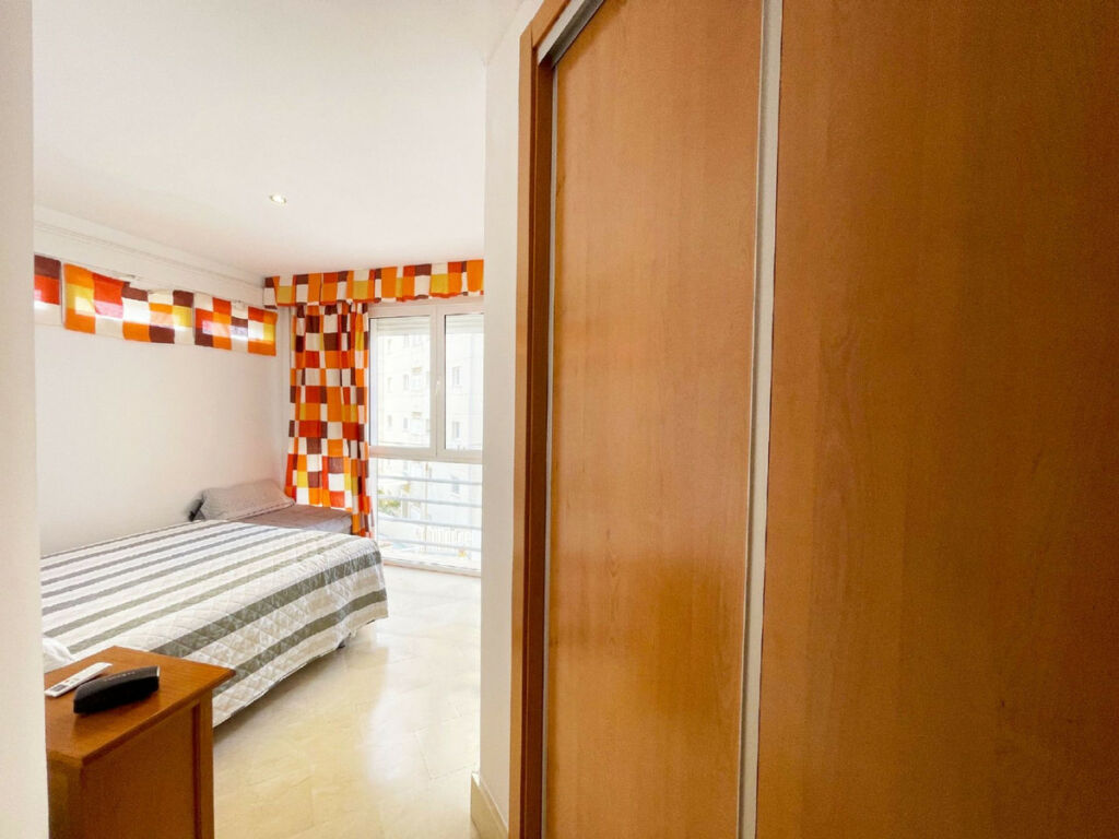 Middle Floor Apartment Calpe Alicante - image 7