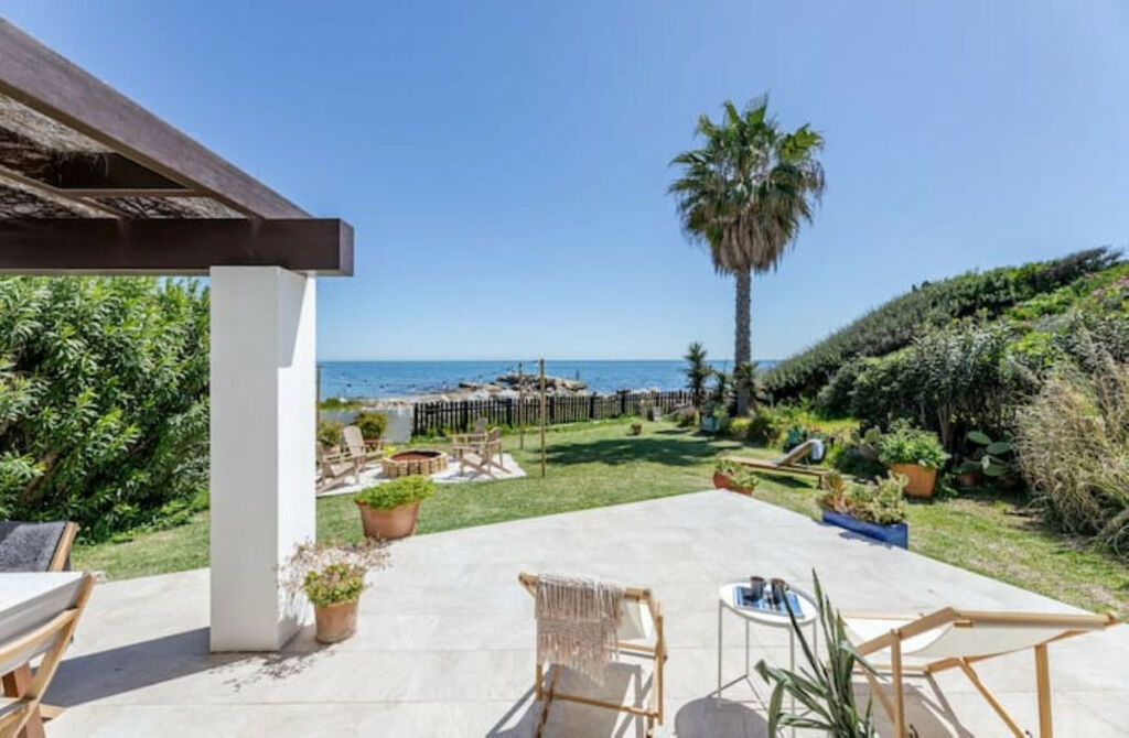 Detached Villa Estepona Málaga - image 7