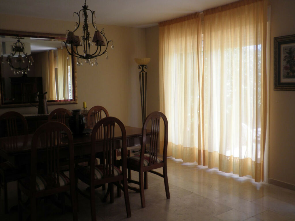 Townhouse Estepona Málaga - image 7