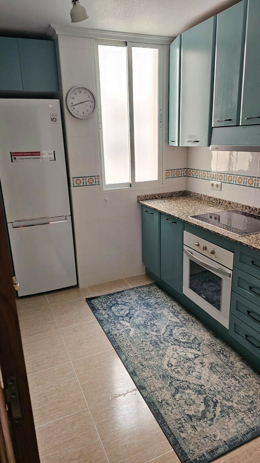 Middle Floor Apartment Torrevieja Alicante - image 7