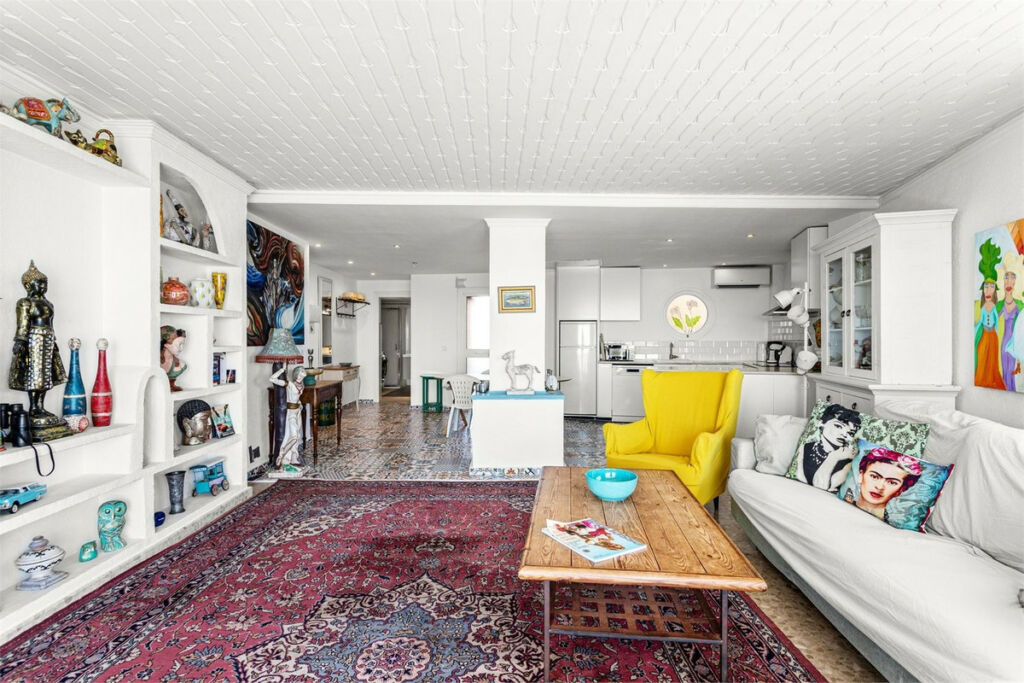 Middle Floor Apartment Fuengirola Málaga - image 7