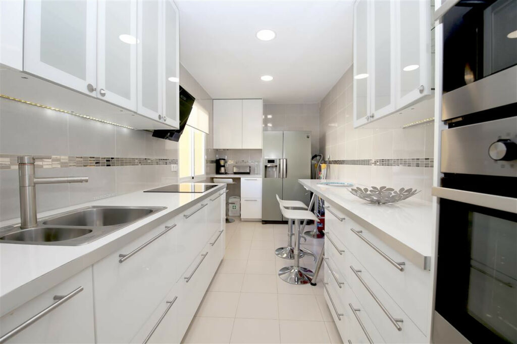 Penthouse Estepona Málaga - image 7