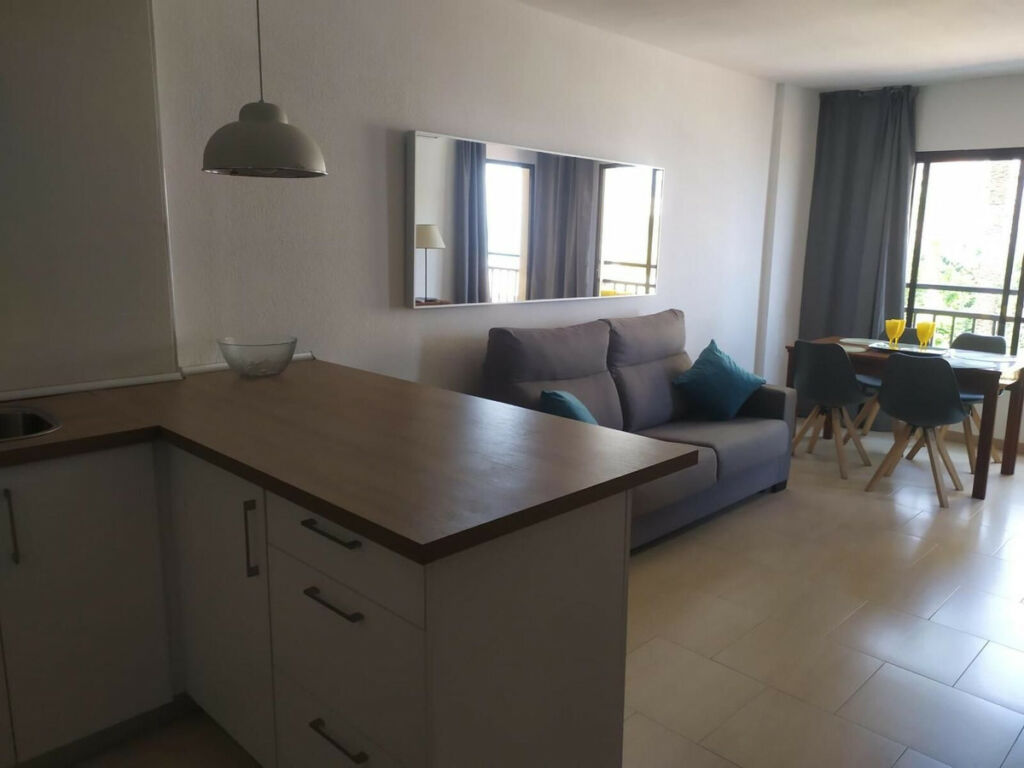 Middle Floor Apartment Fuengirola Málaga - image 7