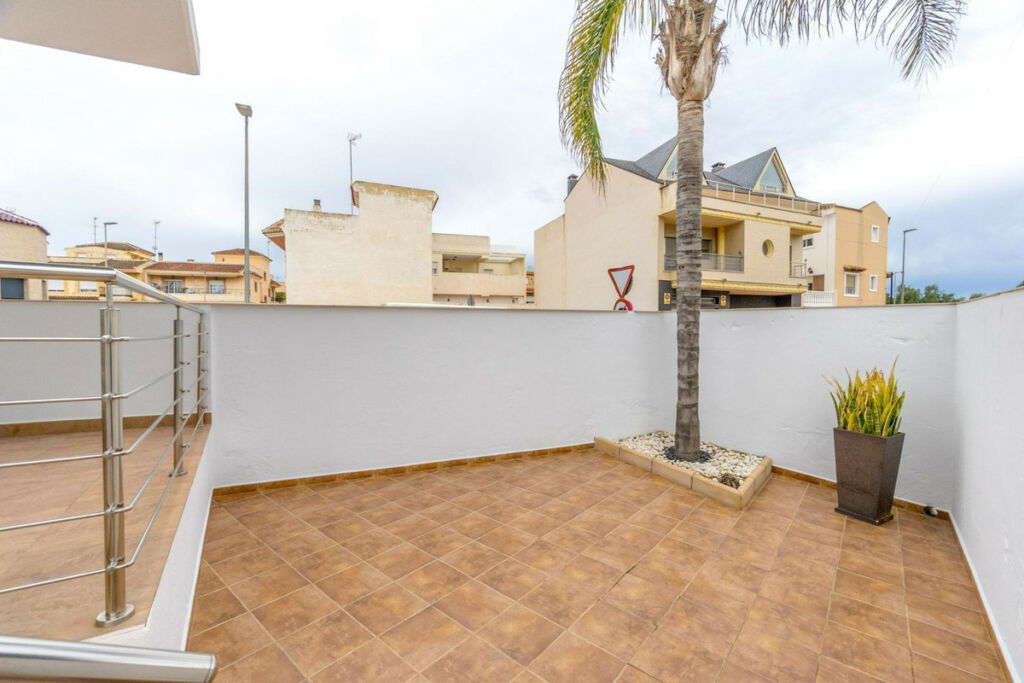 Detached Villa Rojales Alicante - image 7