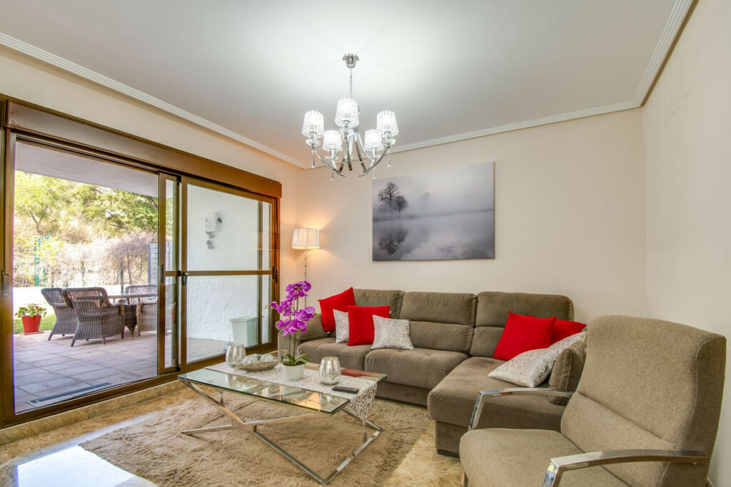 Ground Floor Apartment New Golden Mile Málaga - image 7