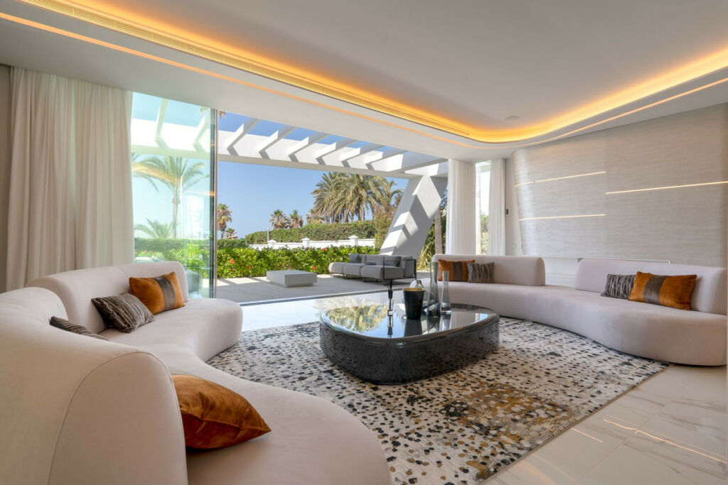 Detached Villa Los Monteros Málaga - image 7