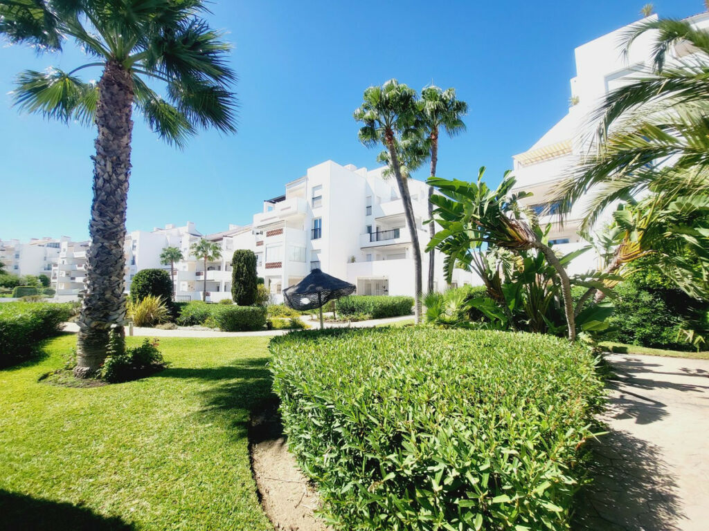 Middle Floor Apartment Miraflores Málaga - image 7