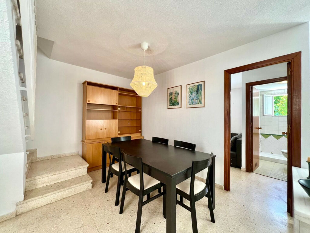 Top Floor Apartment Elviria Málaga - image 7