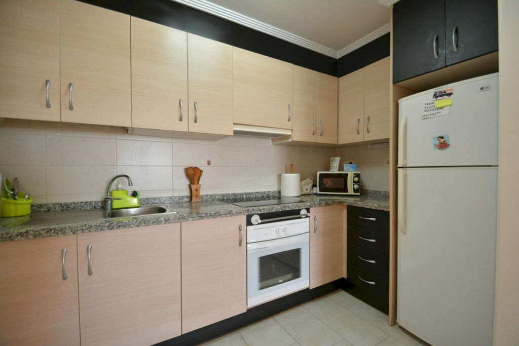 Middle Floor Apartment Guardamar del Segura Alicante - image 7