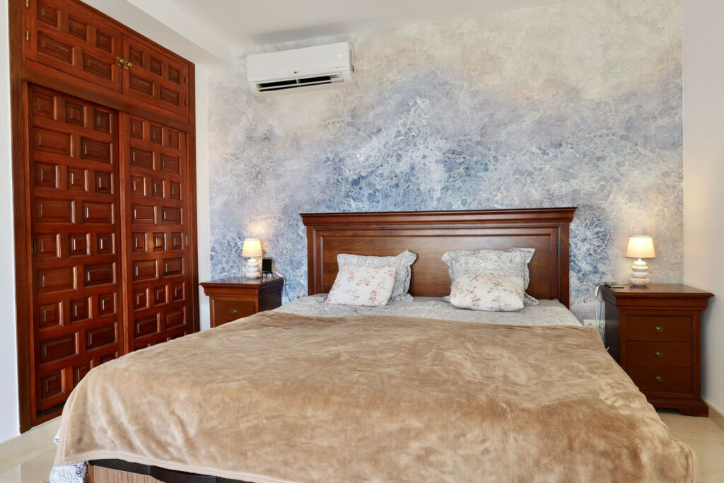 Detached Villa Benalmadena Málaga - image 7