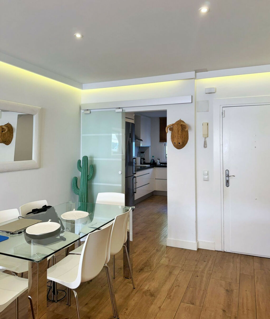Middle Floor Apartment La Quinta Málaga - image 7