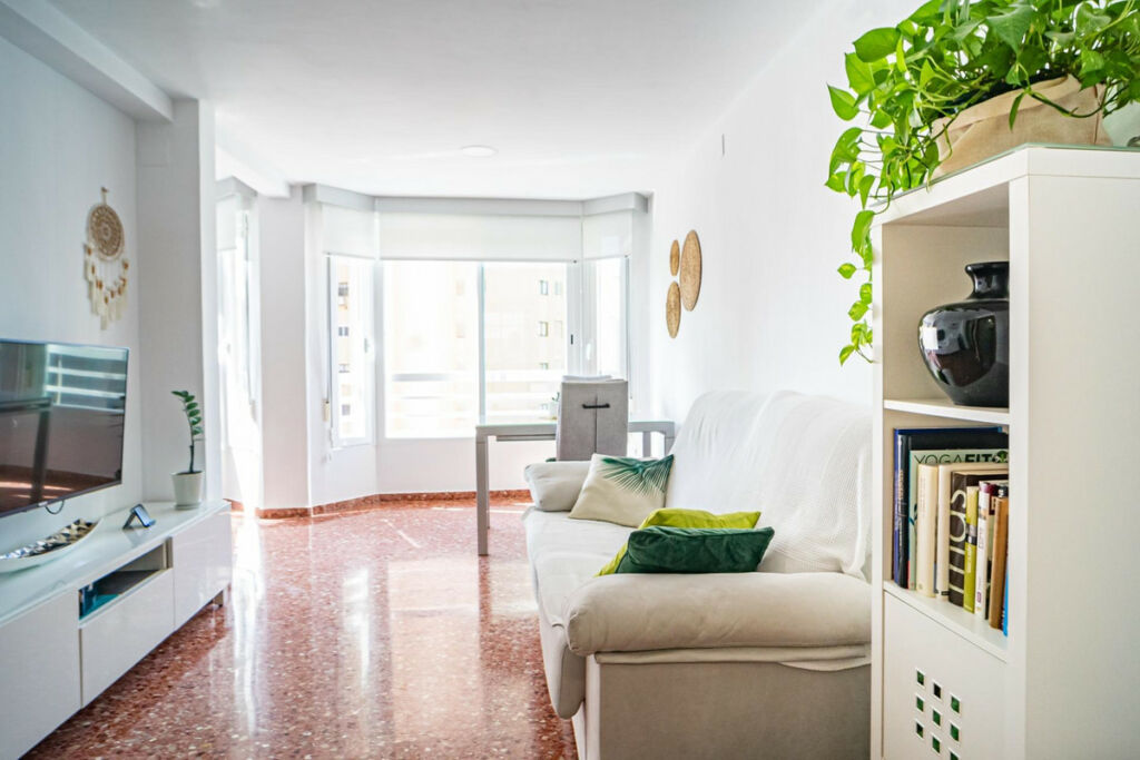 Middle Floor Apartment Benidorm Alicante - image 7