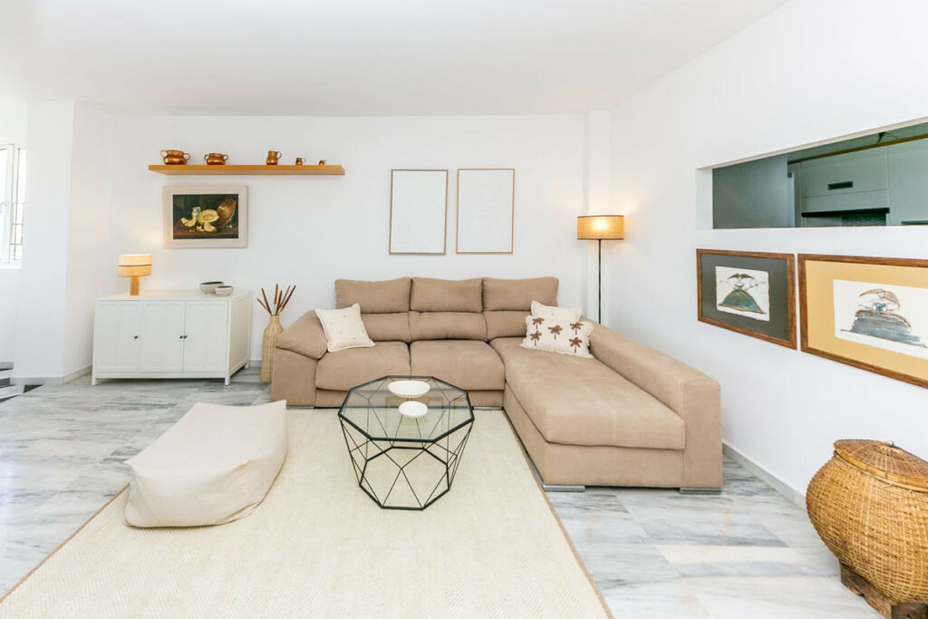 Middle Floor Apartment Benalmadena Costa Málaga - image 7
