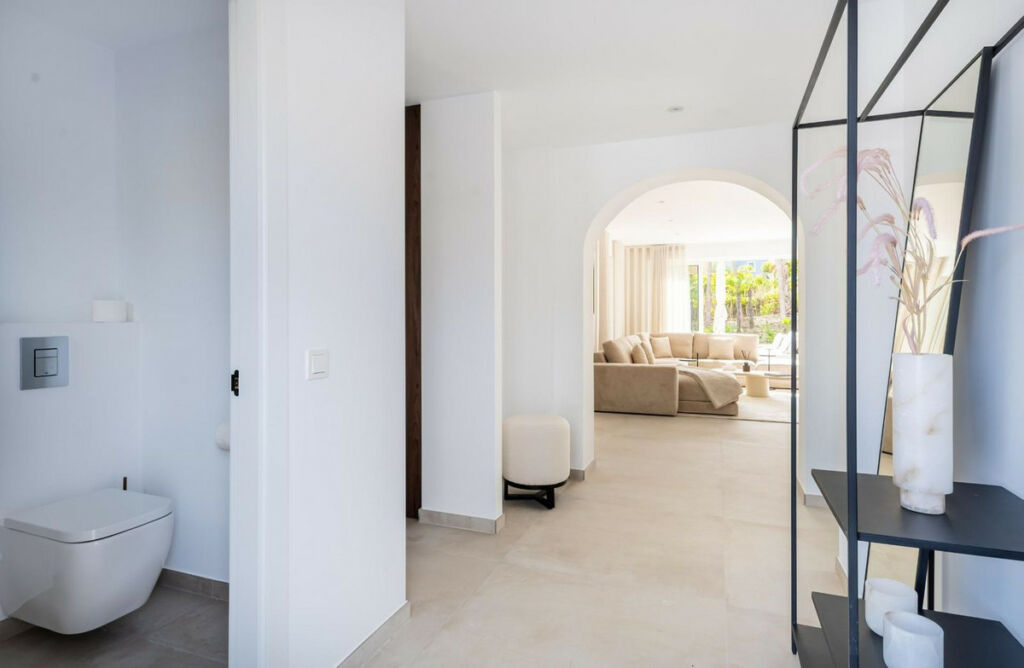 Detached Villa Manilva Málaga - image 7