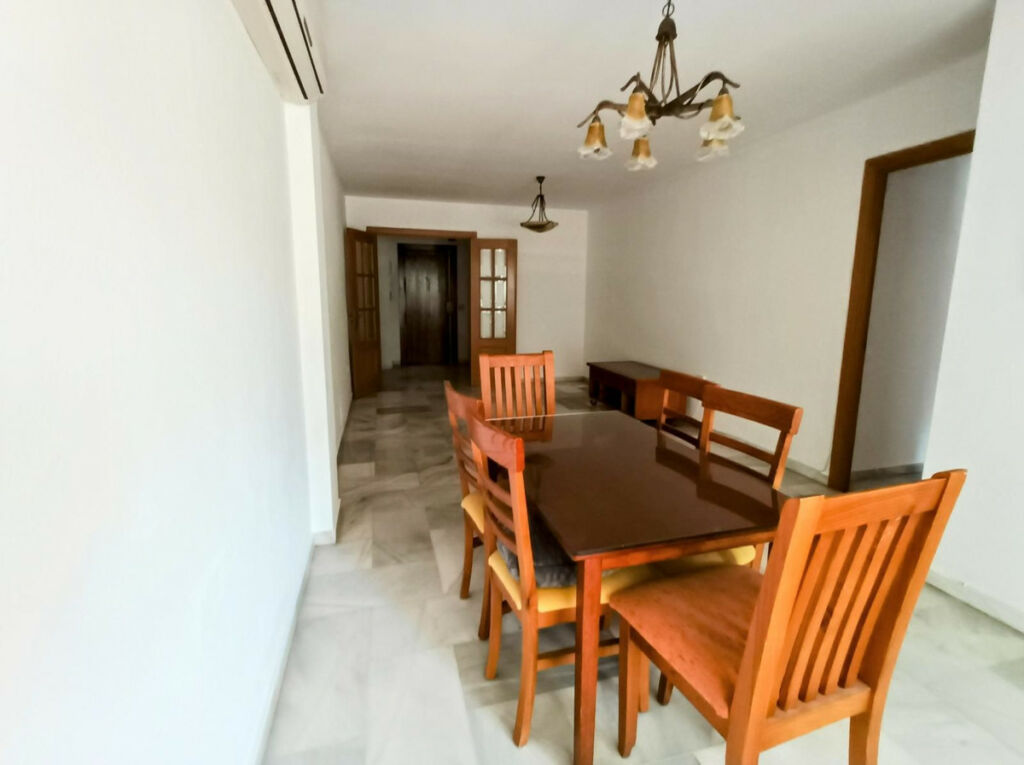 Ground Floor Apartment La Carihuela Málaga - image 7