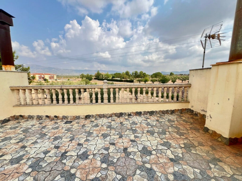 Townhouse Pinoso Alicante - image 7