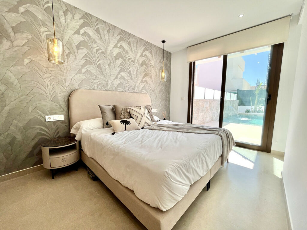 Detached Villa Rojales Alicante - image 7