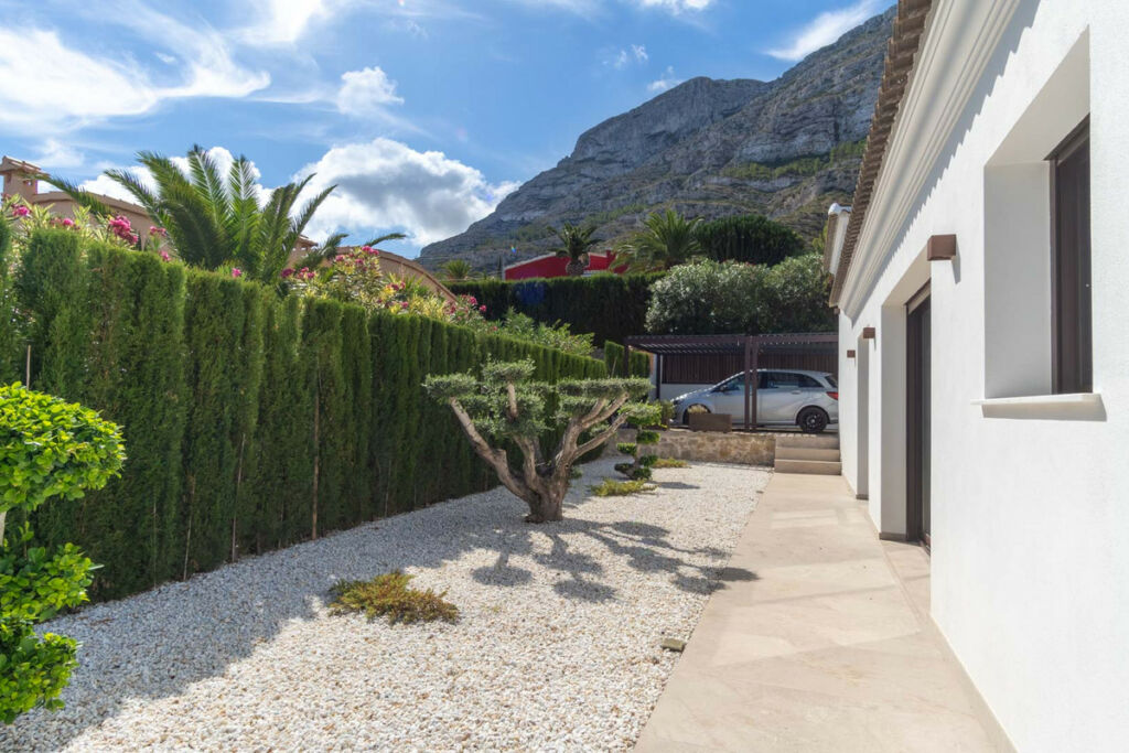 Detached Villa Denia Alicante - image 7
