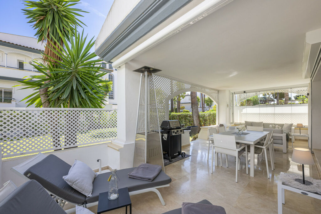 Ground Floor Apartment Estepona Málaga - image 7